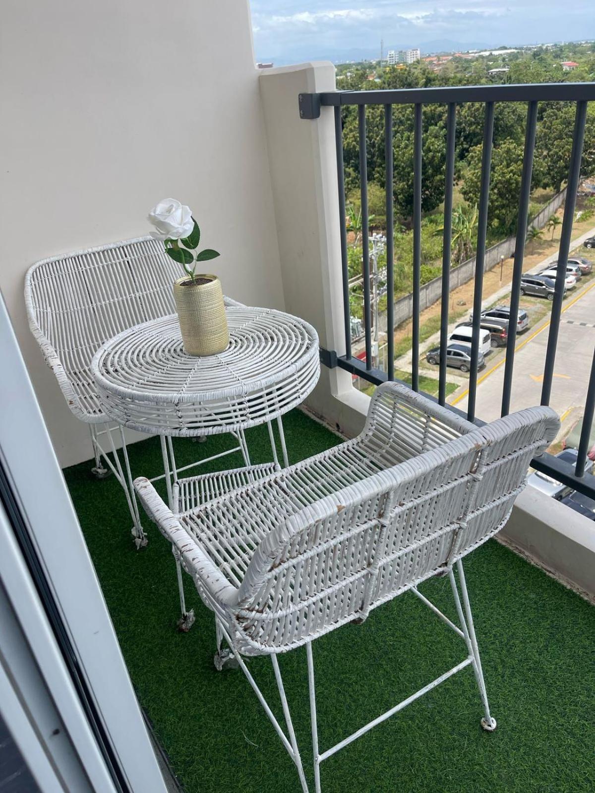 Luxury Condo-sea View- Near
