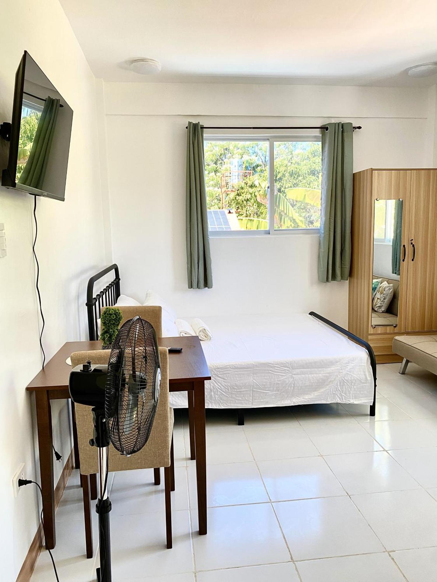Nedz Aparthotel