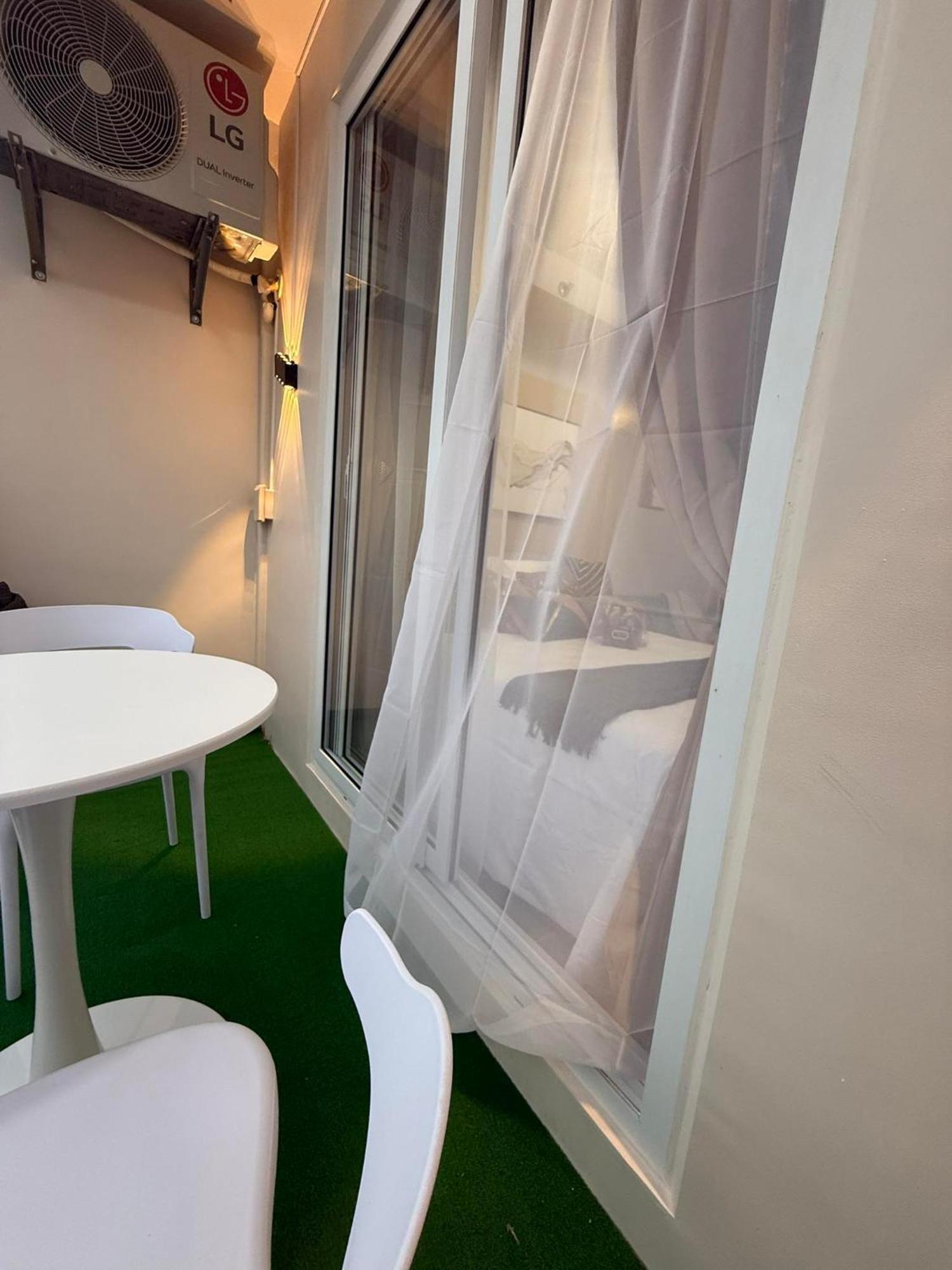 Xyz Condotel - Pool View 304 - 12flr Hotel Lapu-Lapu City