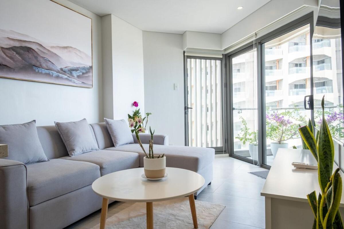 The Royal Staghorn - A Luxury Apartment Lapu-Lapu City