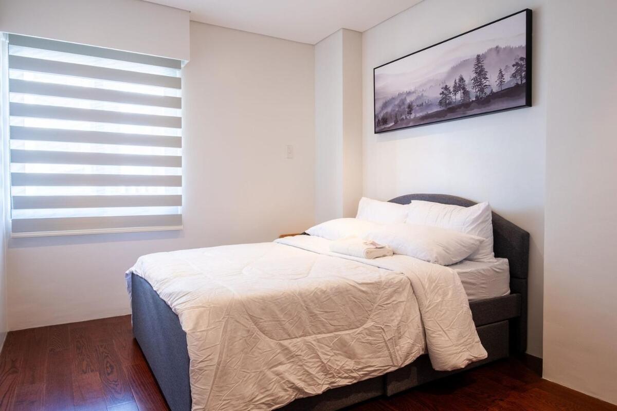 The Royal Staghorn - A Luxury Apartment Lapu-Lapu City