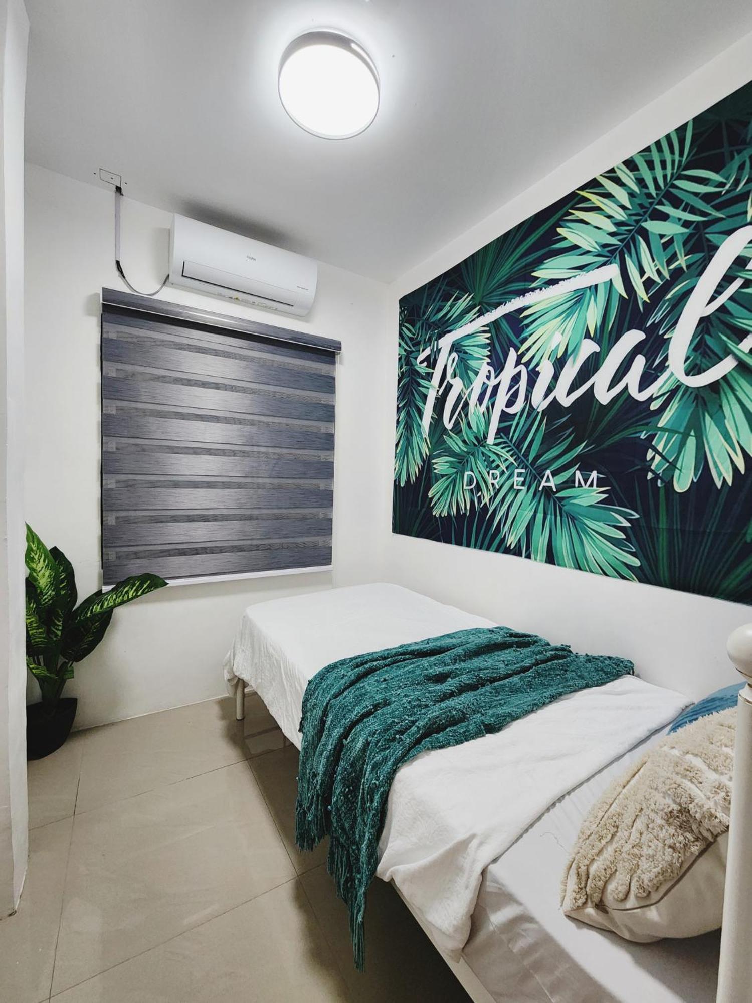 Movie Screen& 4rooms Private House Near J Park Bahay bakasyunan *