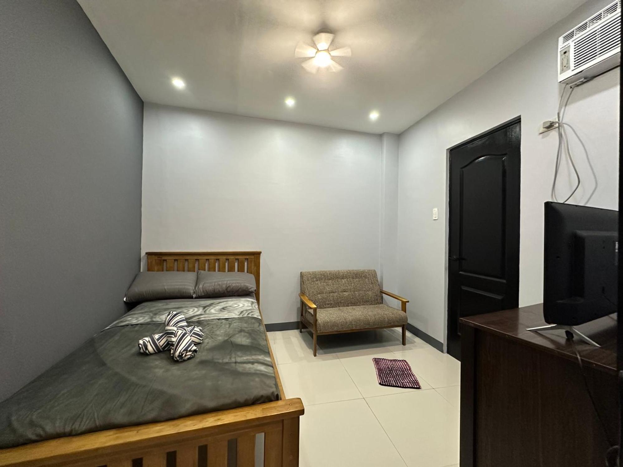 K And R Fully Furnished With Balcony Carcar