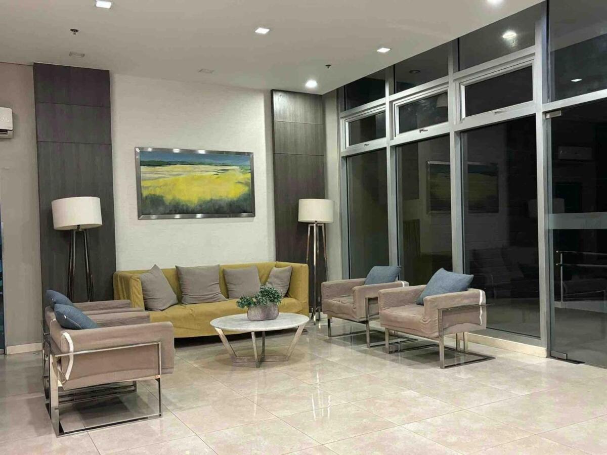 Comfy At Avida Tower 4, It Park * Cebu