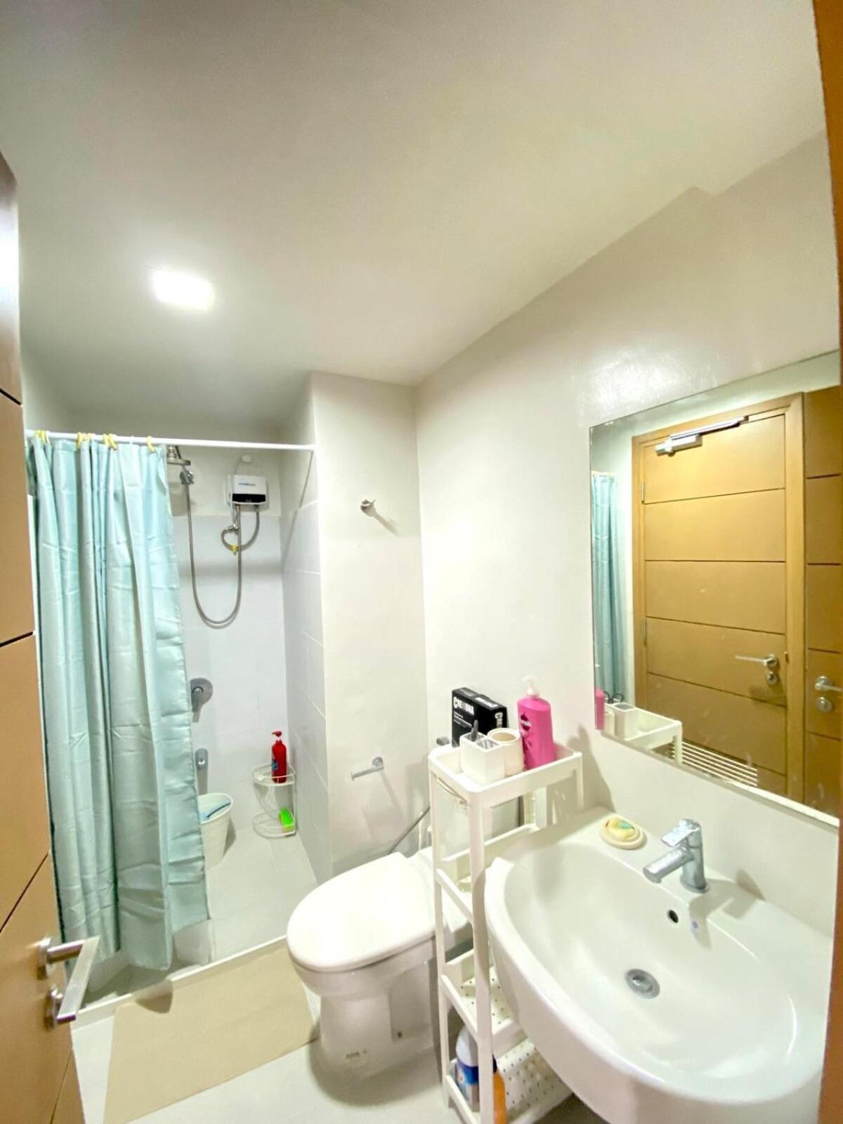 One Br With Balcony At East Gate *