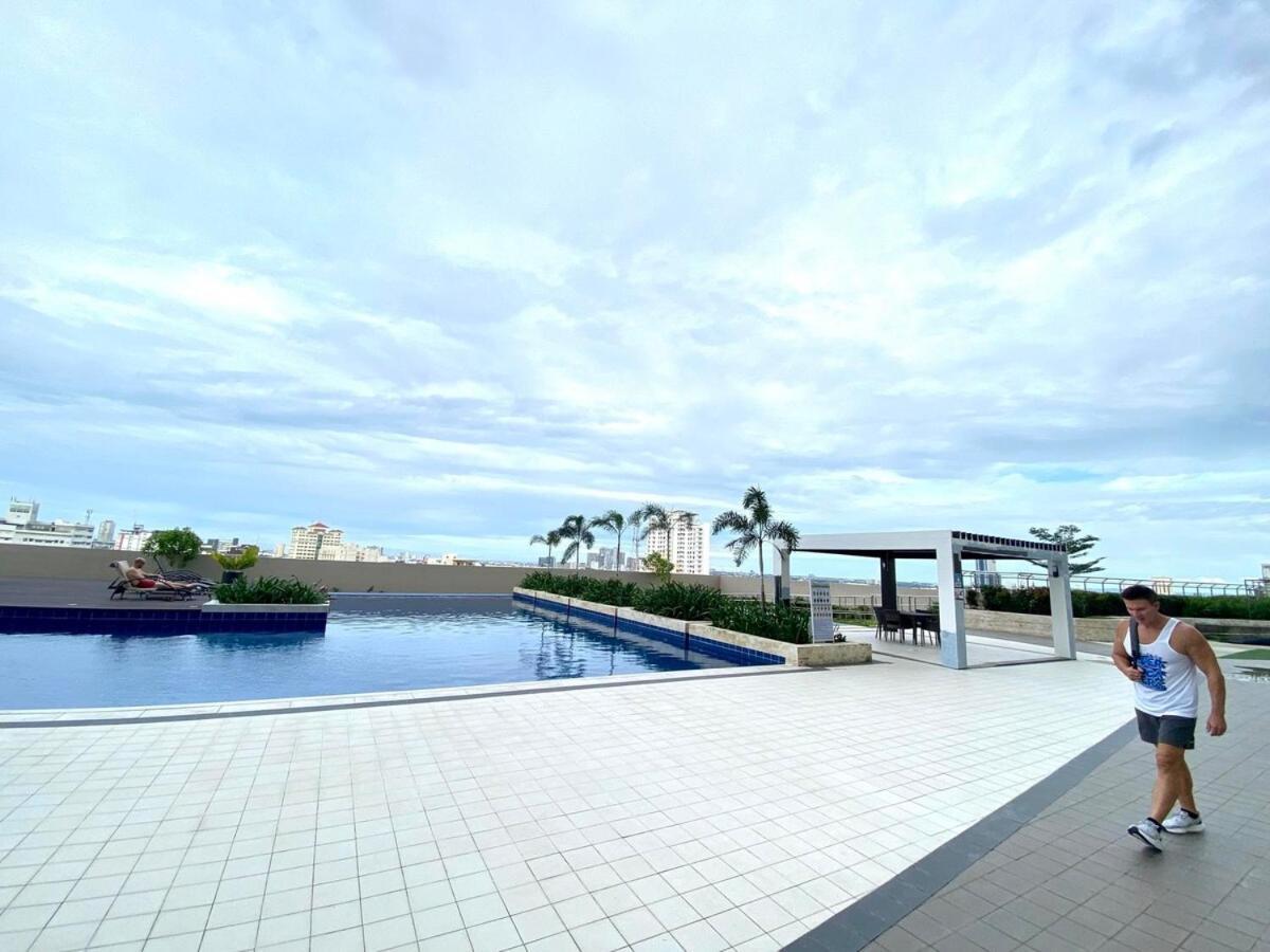 Apartment One Br With Balcony At East Gate Cebu