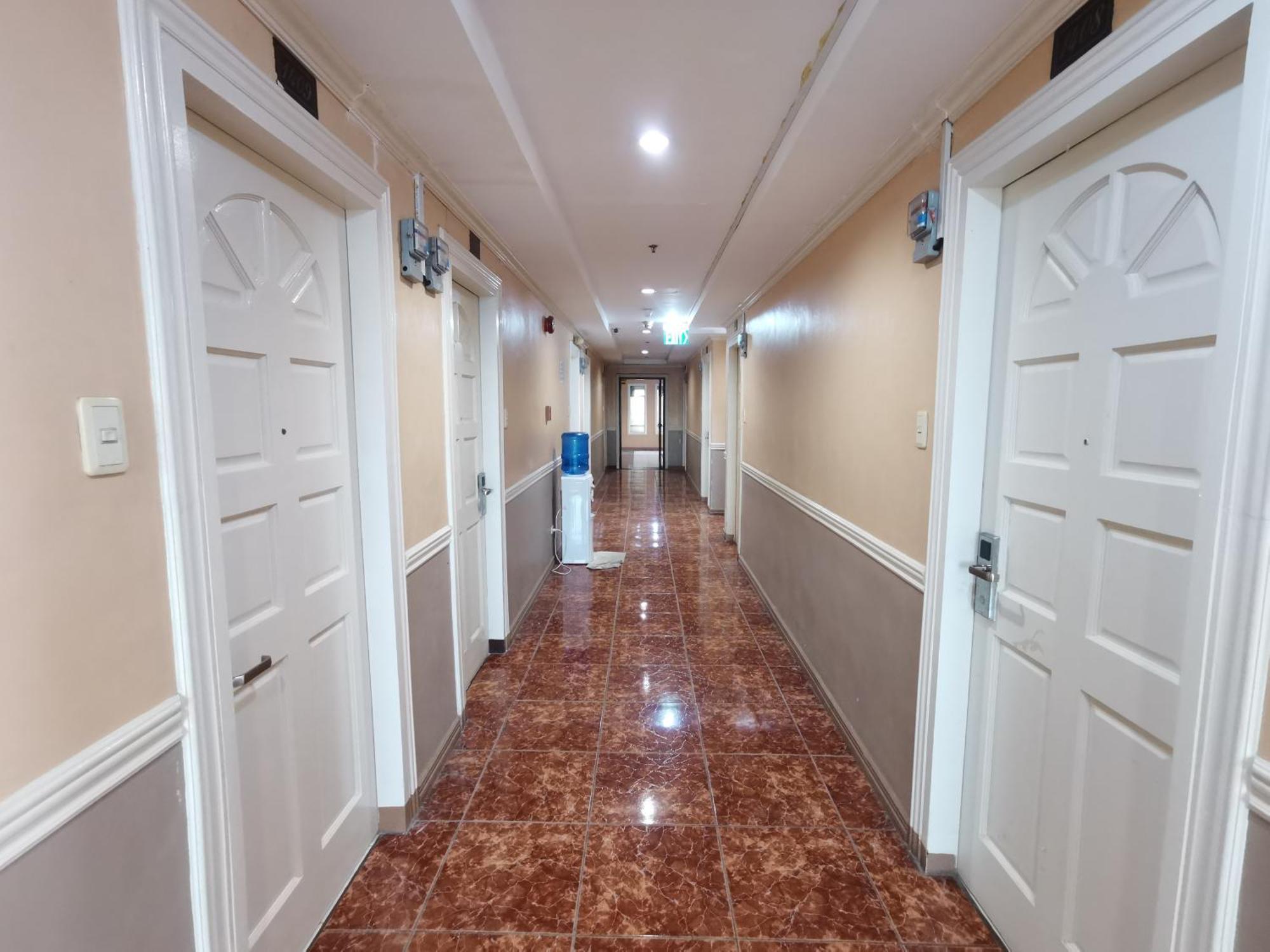Hotel Metro Park -