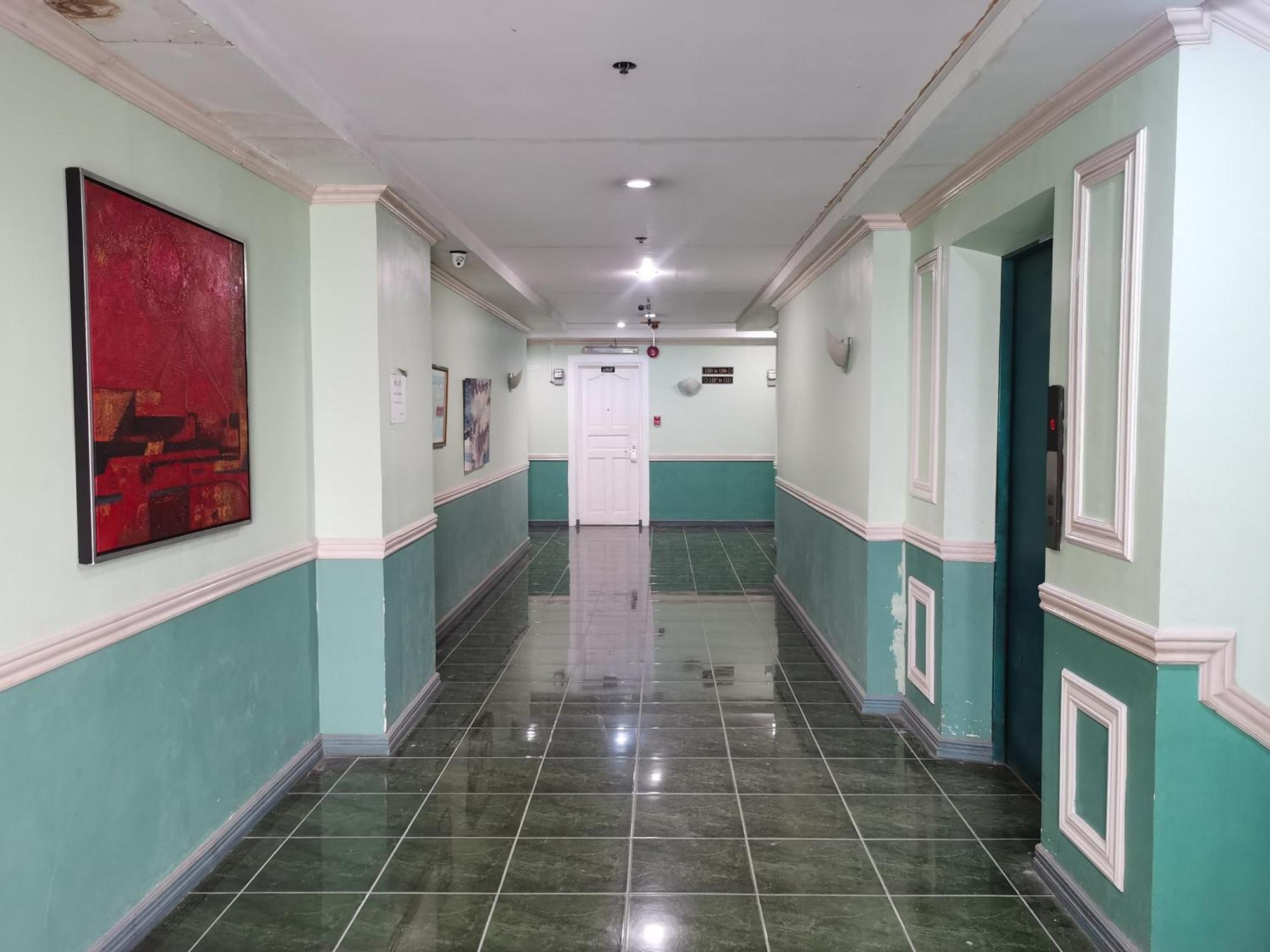 Metro Park - Hotel