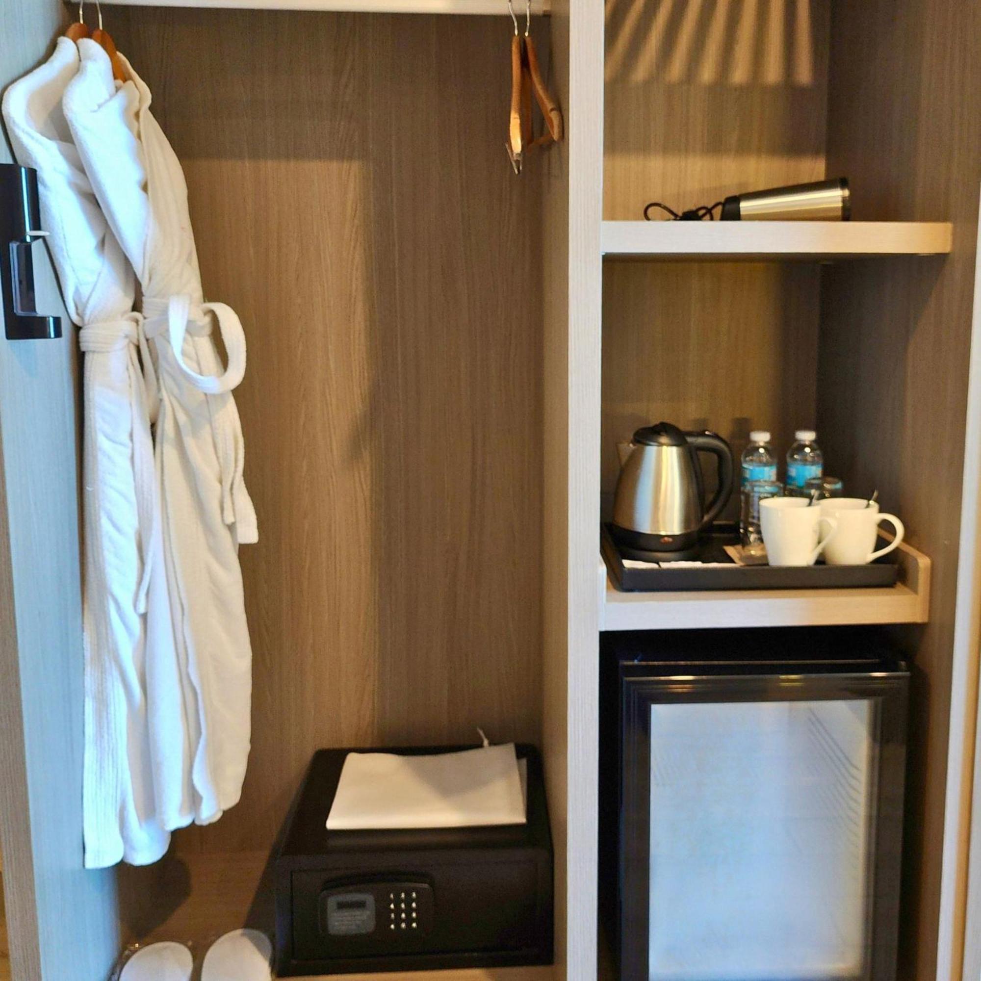 Savoy Mactan