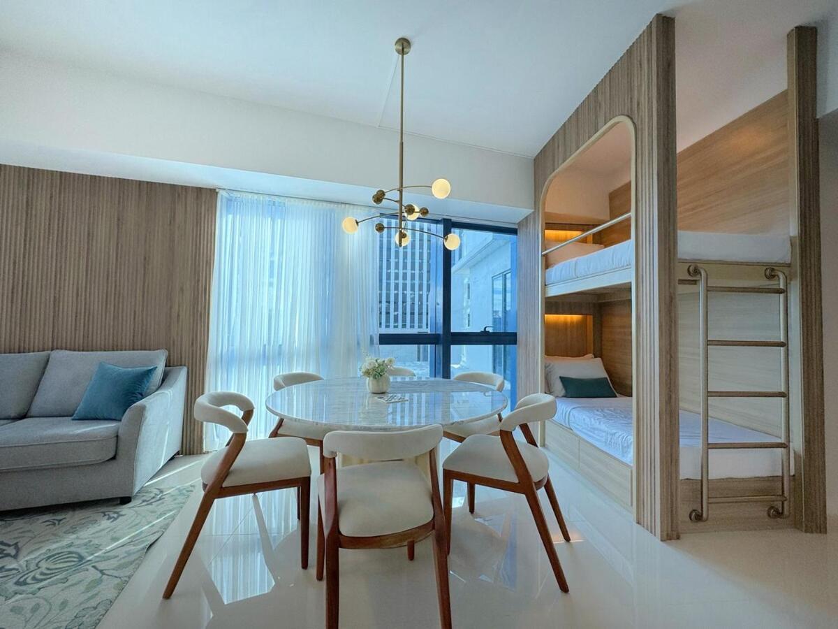 Apartment 1br Family At 38park I T Park 300mb Wifi Cebu