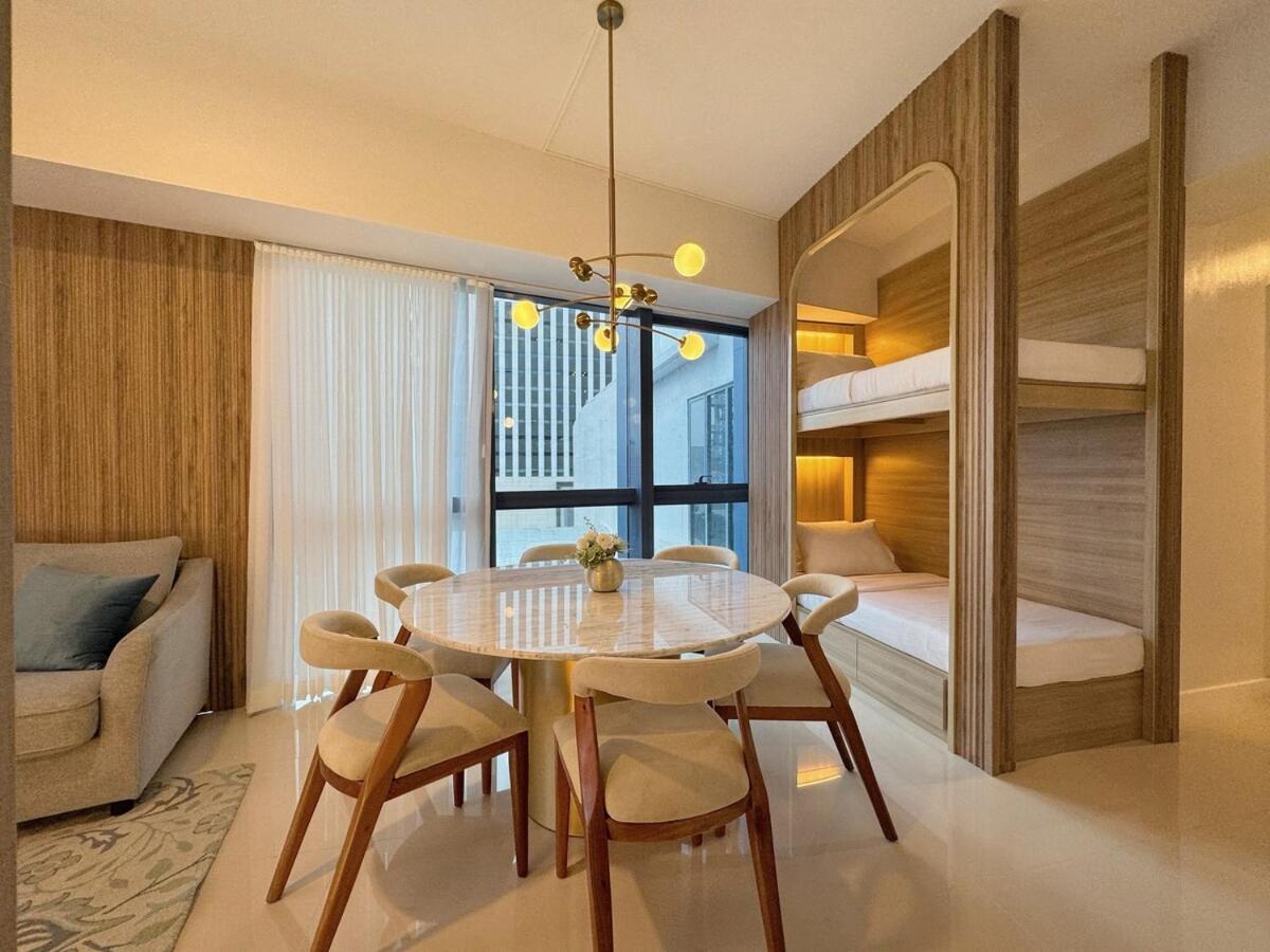 1br Family At 38park I T Park 300mb Wifi *