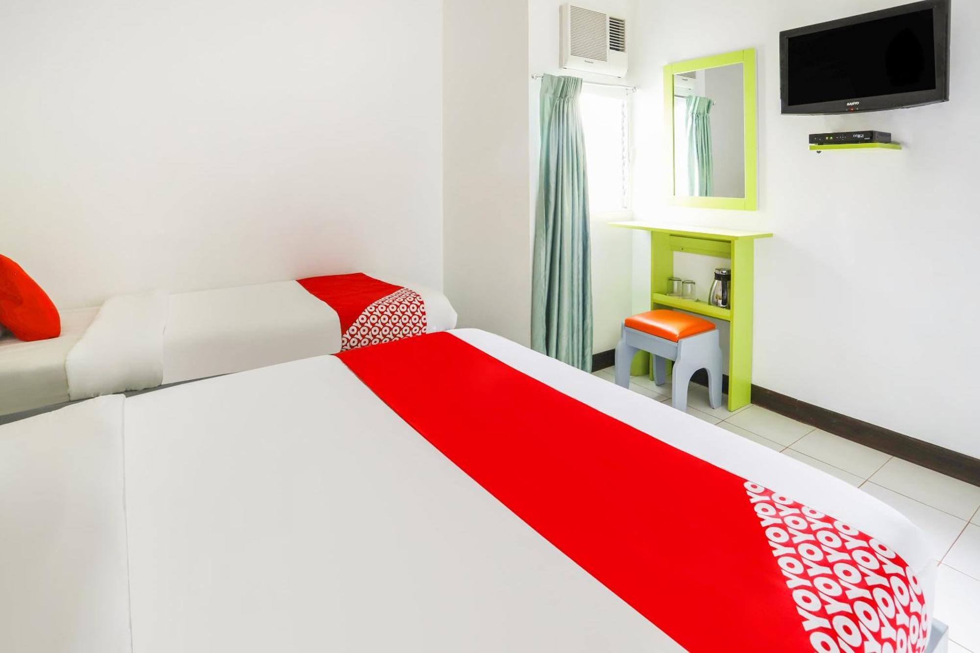 Hotel Oyo 210 Apple Tree 3*