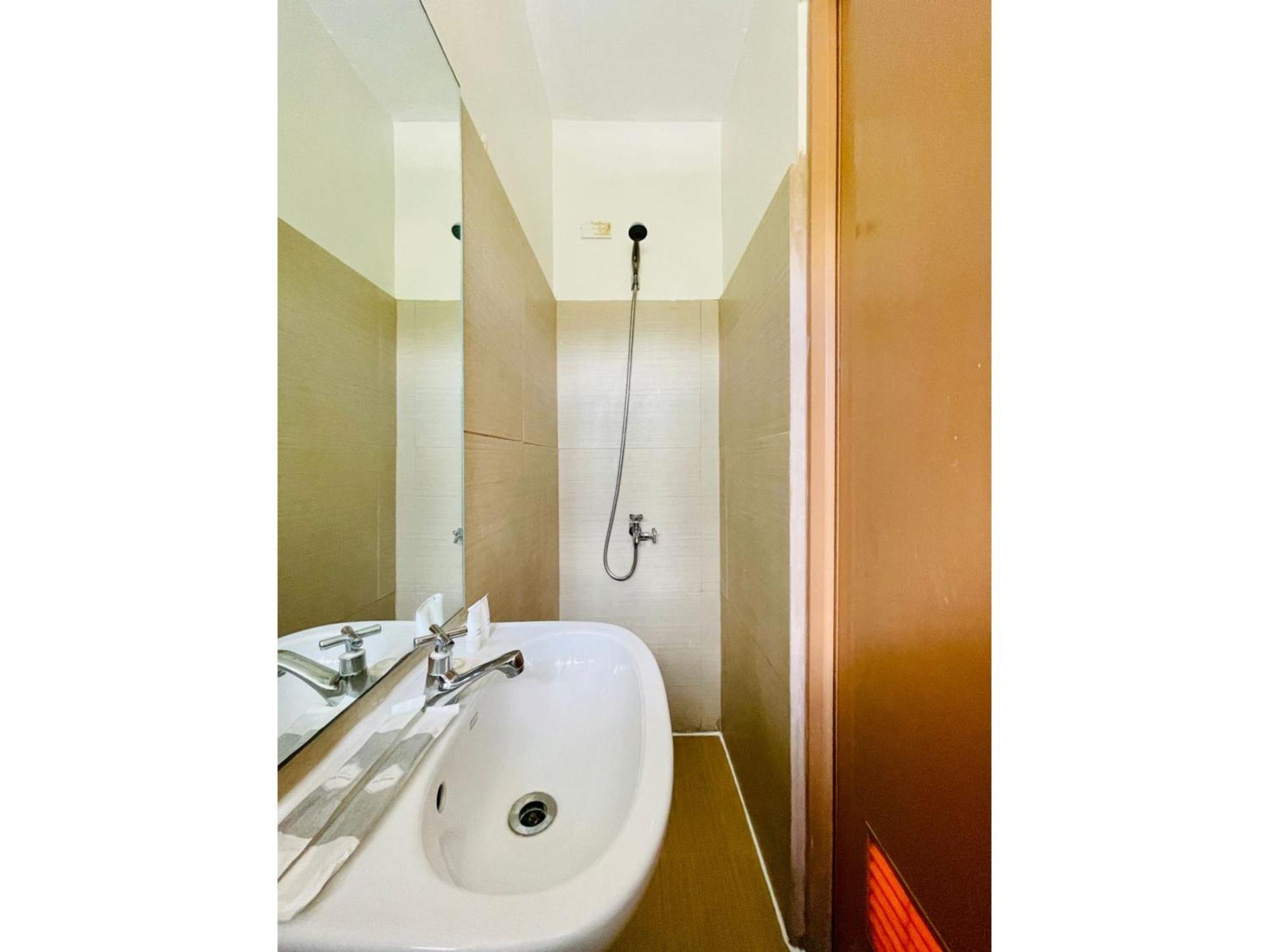Hotel Mactan 2*