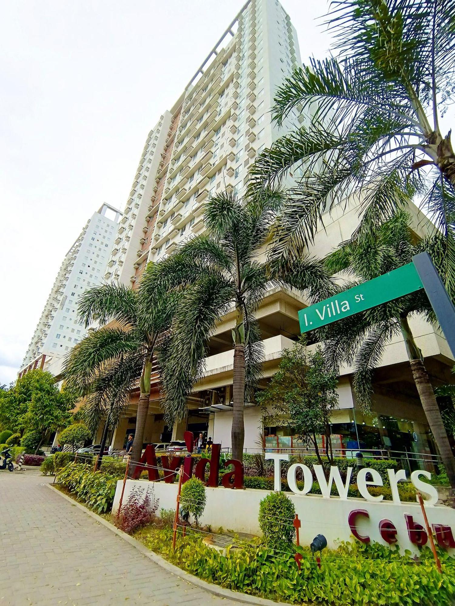 Apartment 2012t2 Avida Towers It Park 1bedroom Unit Queen Bed