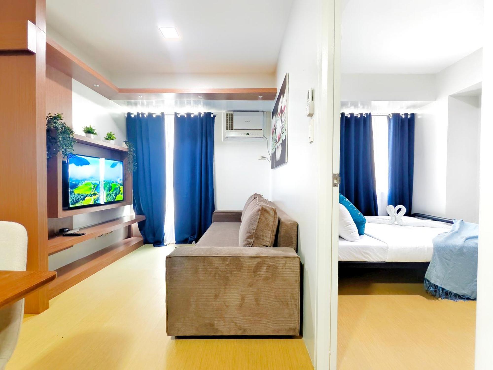 2012t2 Avida Towers It Park 1bedroom Unit Queen Bed Apartment *