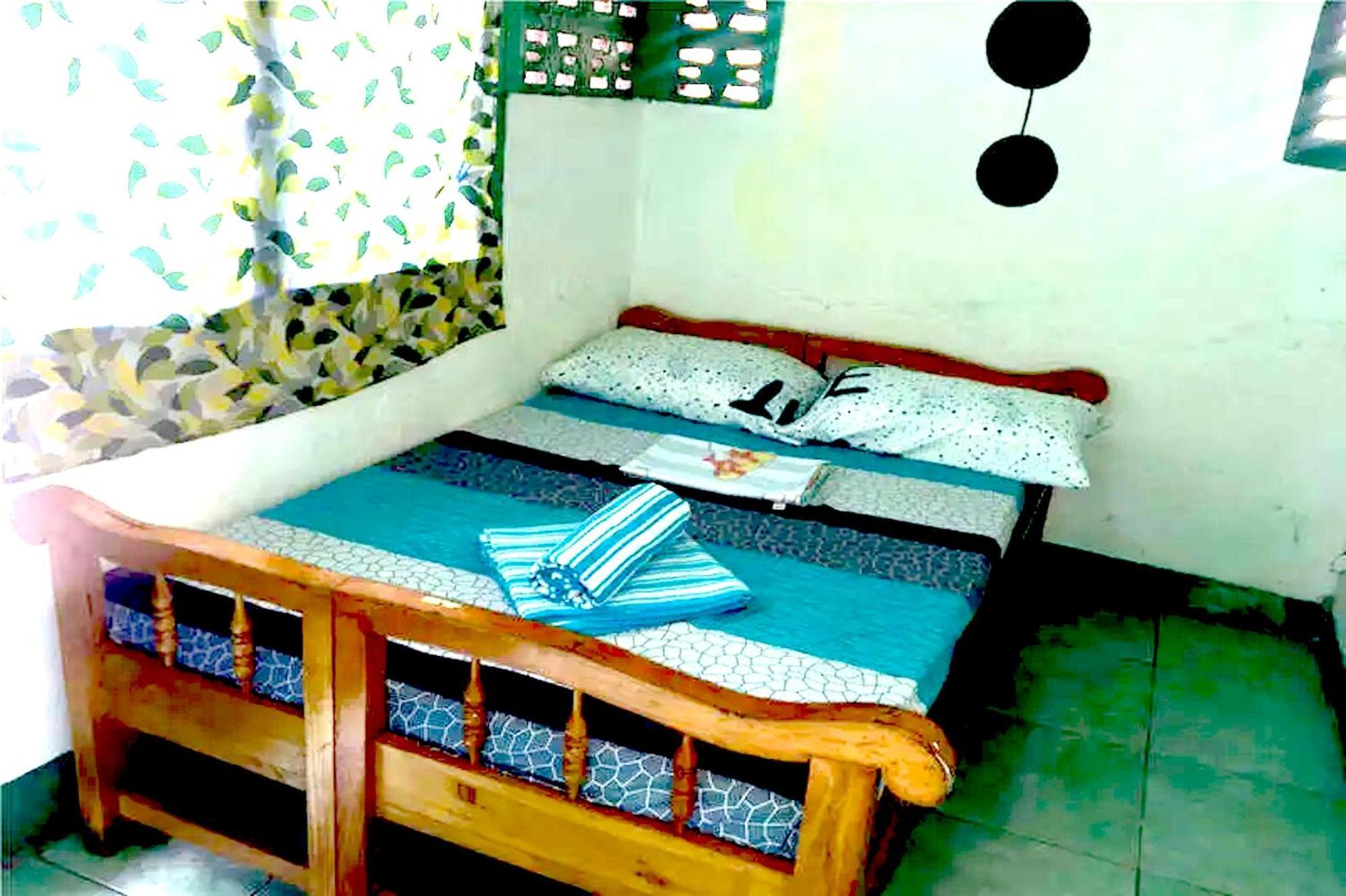 Oyo 928 Jjs Place Hotel 2*