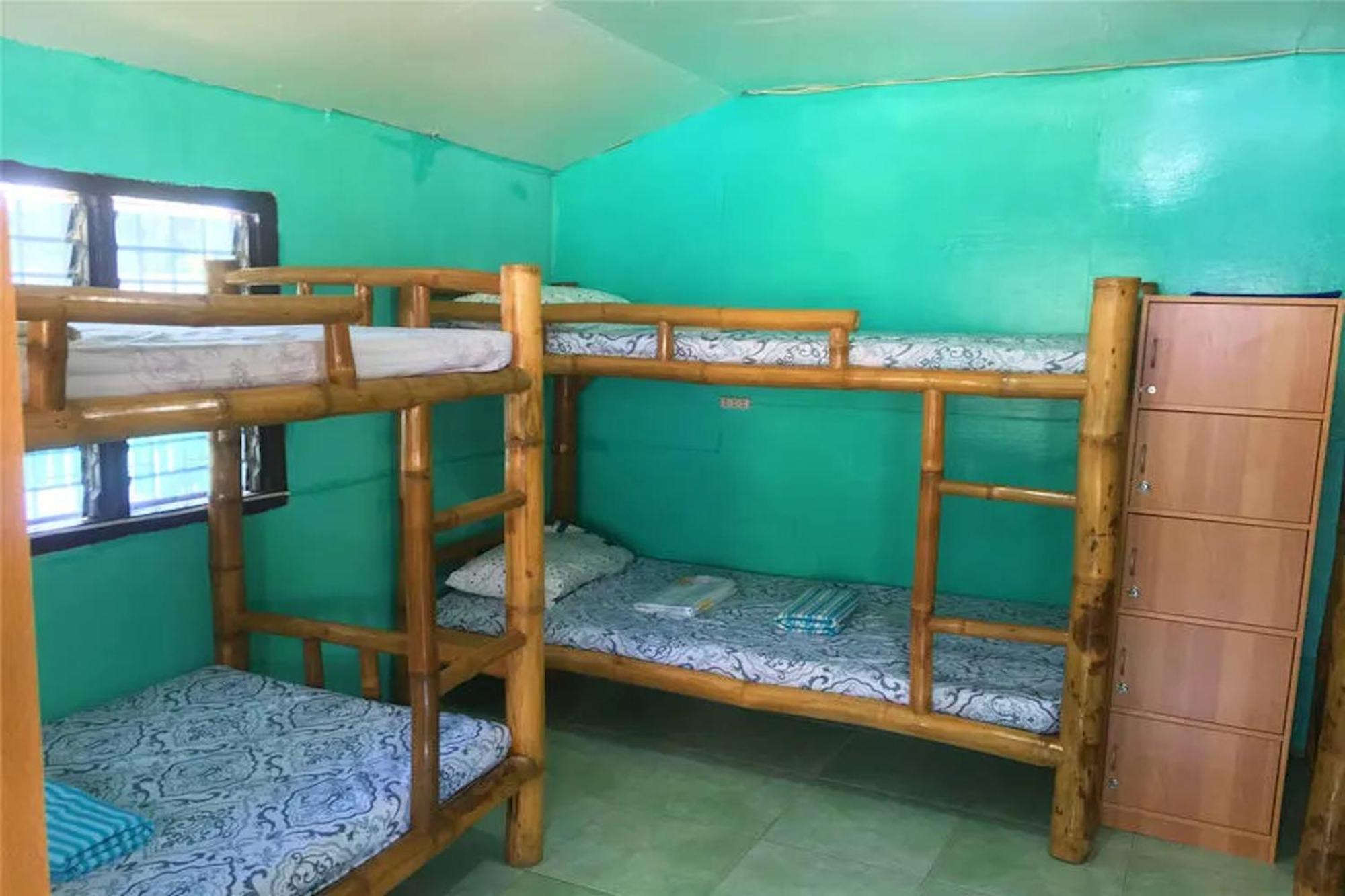 Hotel Oyo 928 Jjs Place 2*