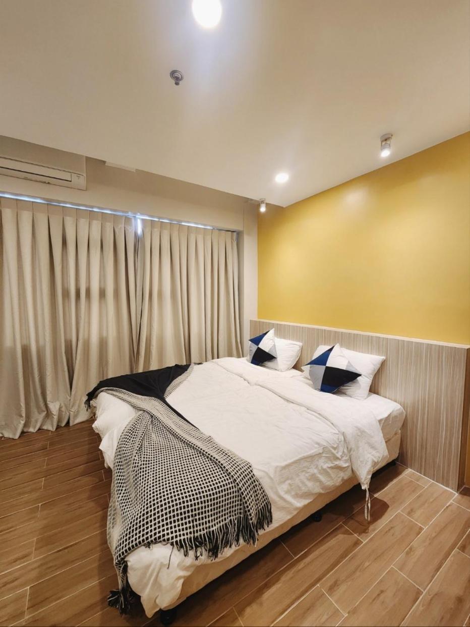 It Park Tree Wood New Furniture Water Front Casino 5m 1224 Apartment Cebu