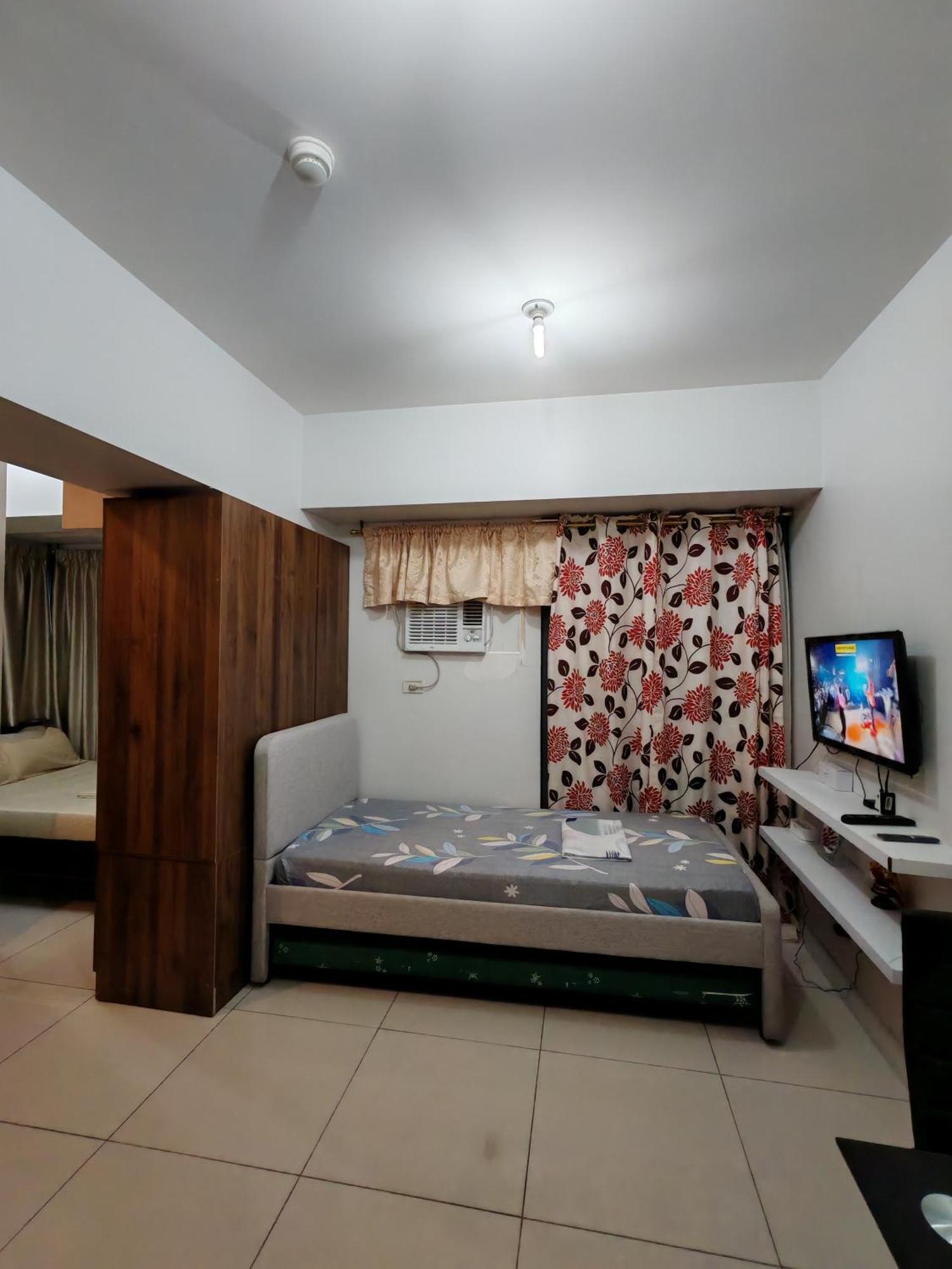Lourdes Bedsit Horizon 101 Cebu