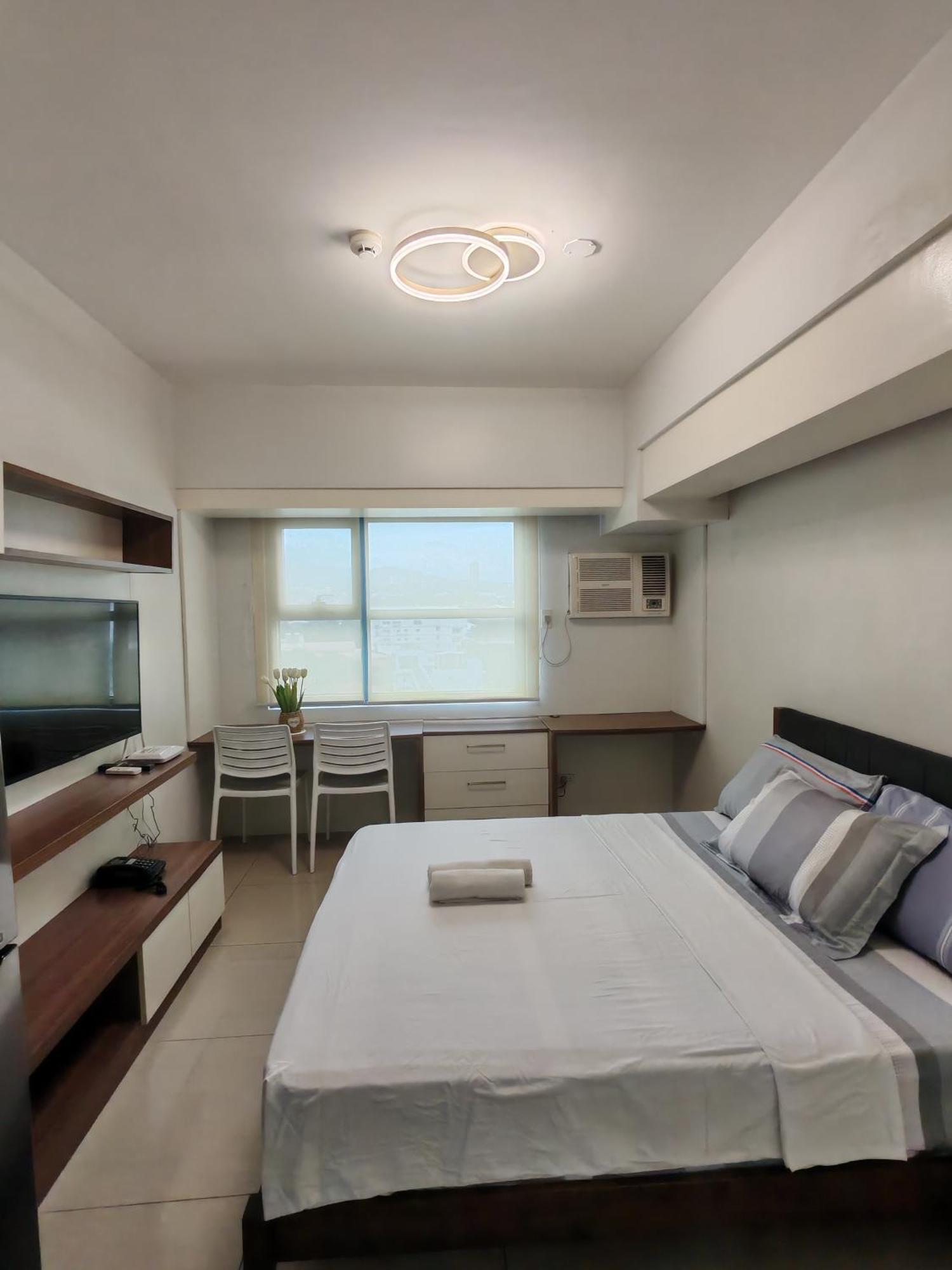 Lourdes Bedsit Horizon 101 Aparthotel