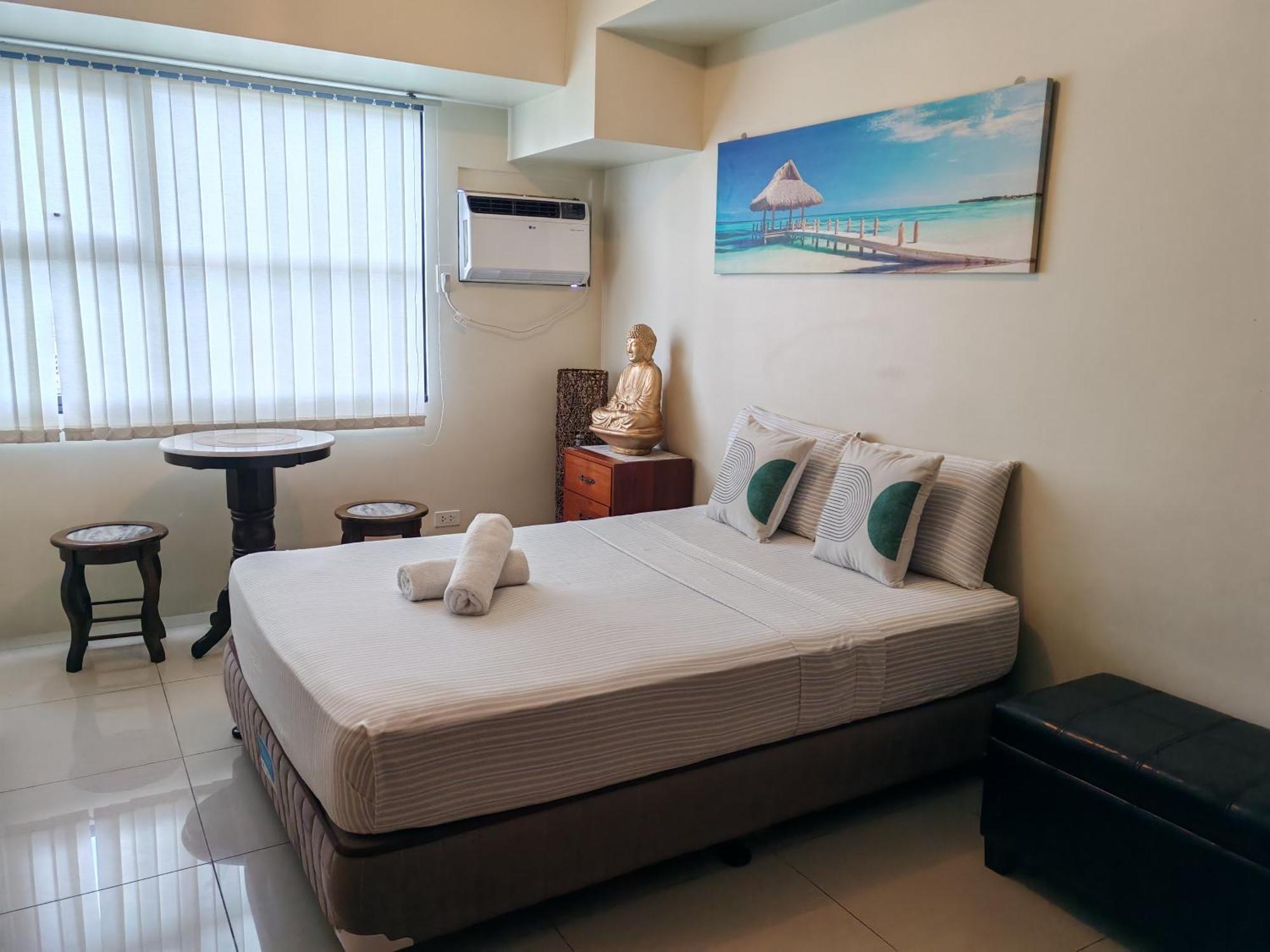 Lourdes Bedsit Horizon 101 Cebu
