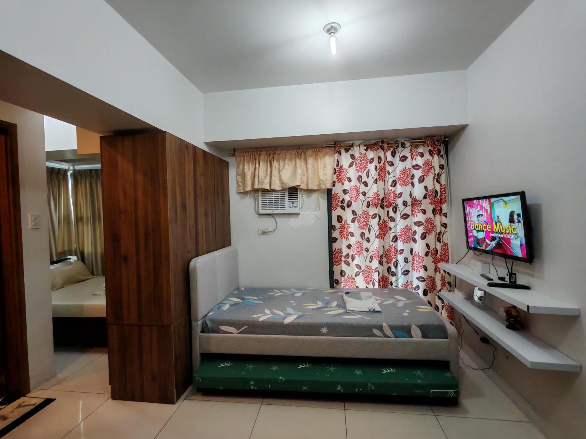 Lourdes Bedsit Horizon 101 Cebu