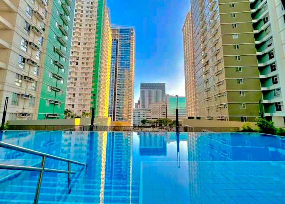 In It Park With Pool & Netflix