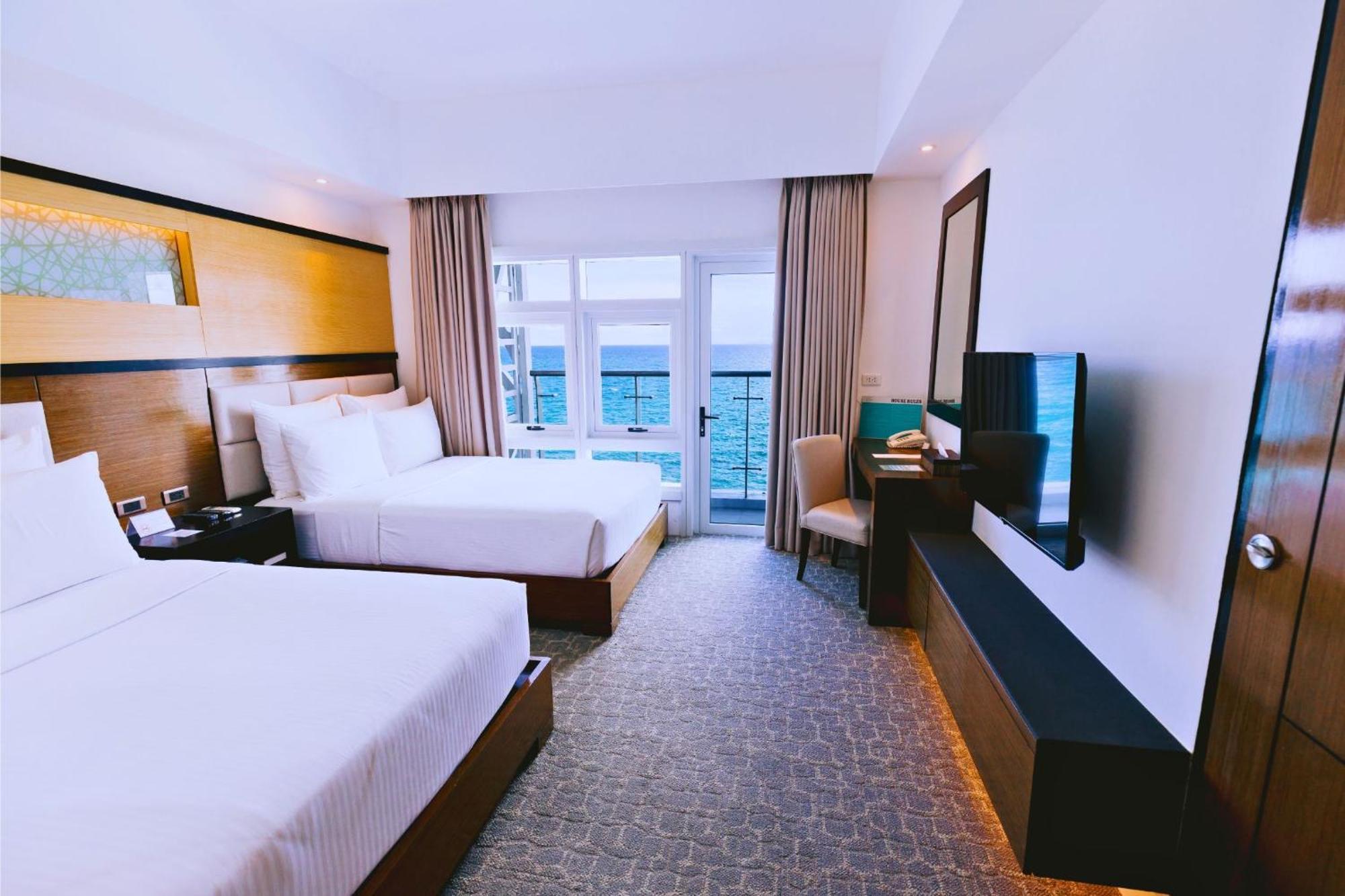 Hotel Arterra Seaview Lapu-Lapu City