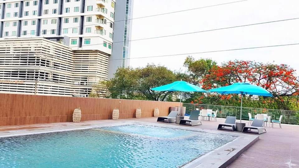 1br - 17th Fr Mountain-view At Sundance Residences