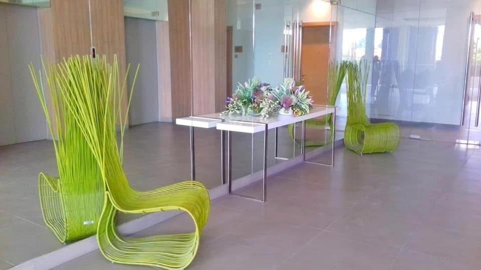 1br - 17th Fr Mountain-view At Sundance Residences *