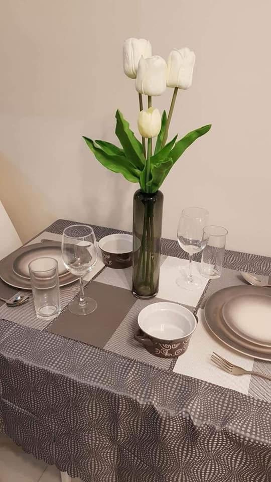 Aparthotel 1br - 17th Fr Mountain-view At Sundance Residences Cebu
