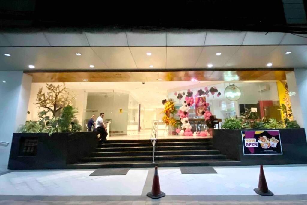 Apartment In Near Ayala Mall