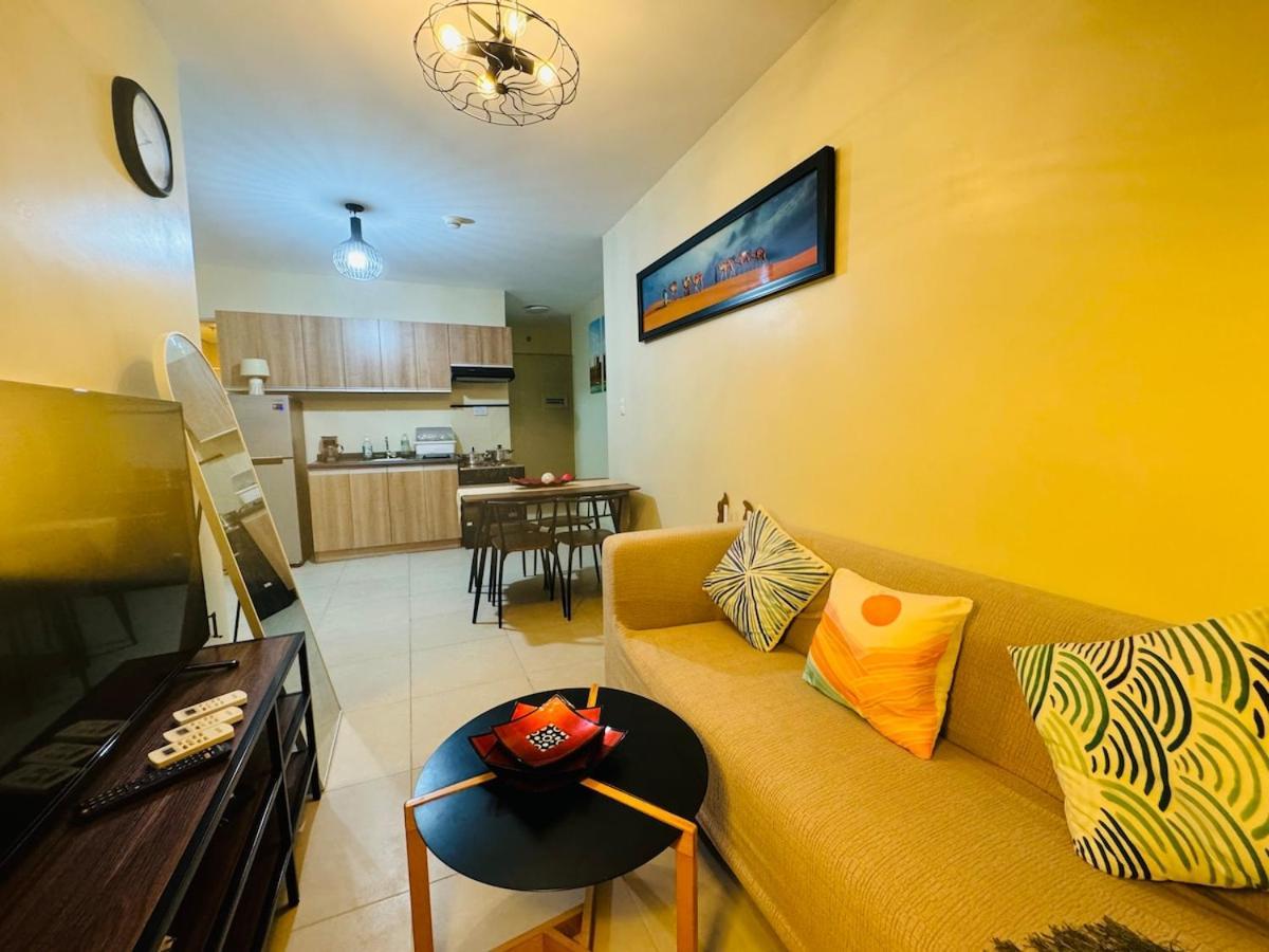 Apartment 2 Bedroom Unit In It Park - Good For 5- Max 8 Pax Cebu