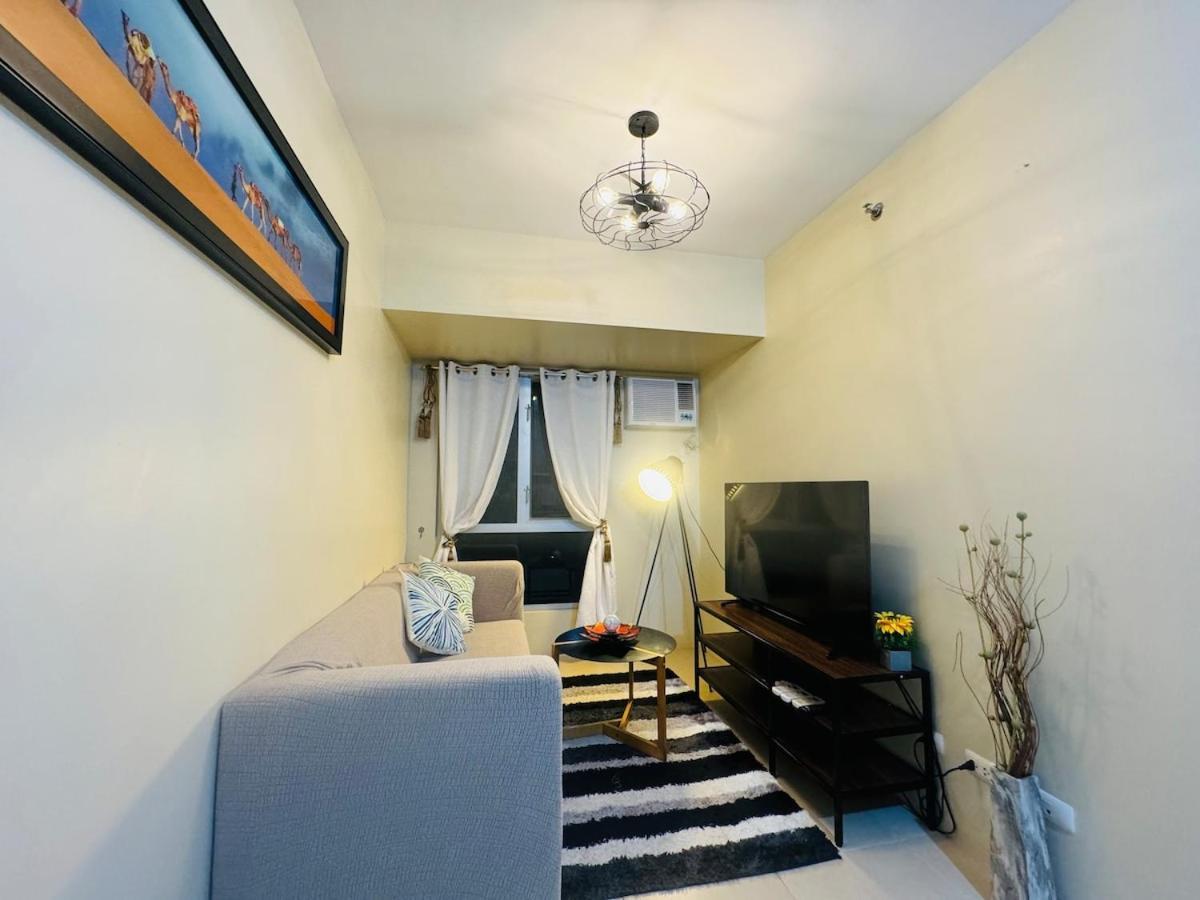 Apartment 2 Bedroom Unit In It Park - Good For 5- Max 8 Pax *