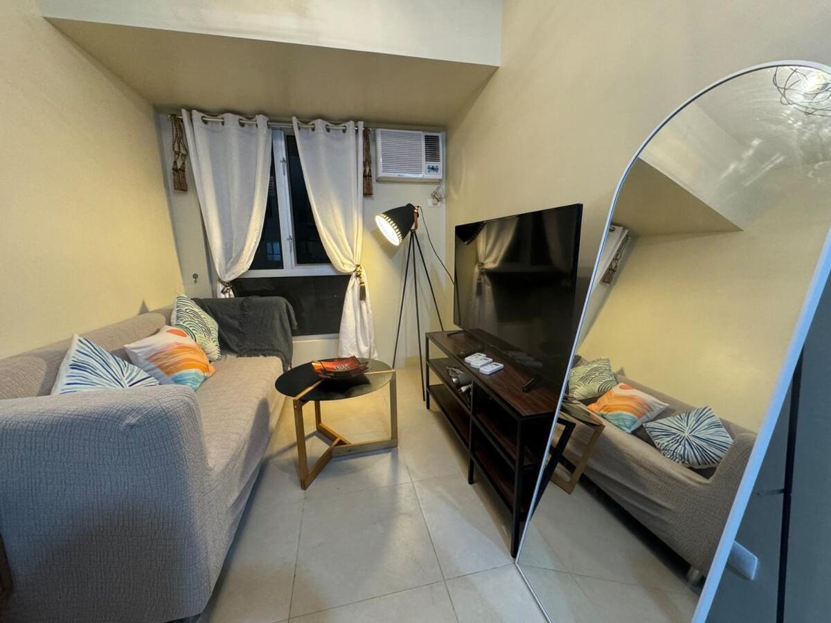 Apartment 2 Bedroom Unit In It Park - Good For 5- Max 8 Pax *