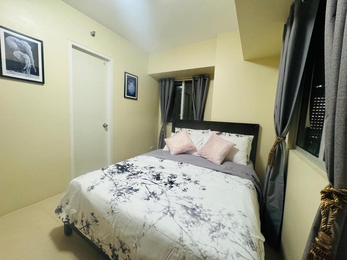 2 Bedroom Unit In It Park - Good For 5- Max 8 Pax *