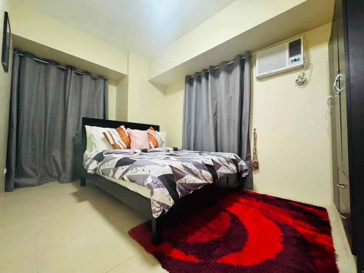 2 Bedroom Unit In It Park - Good For 5- Max 8 Pax Apartment