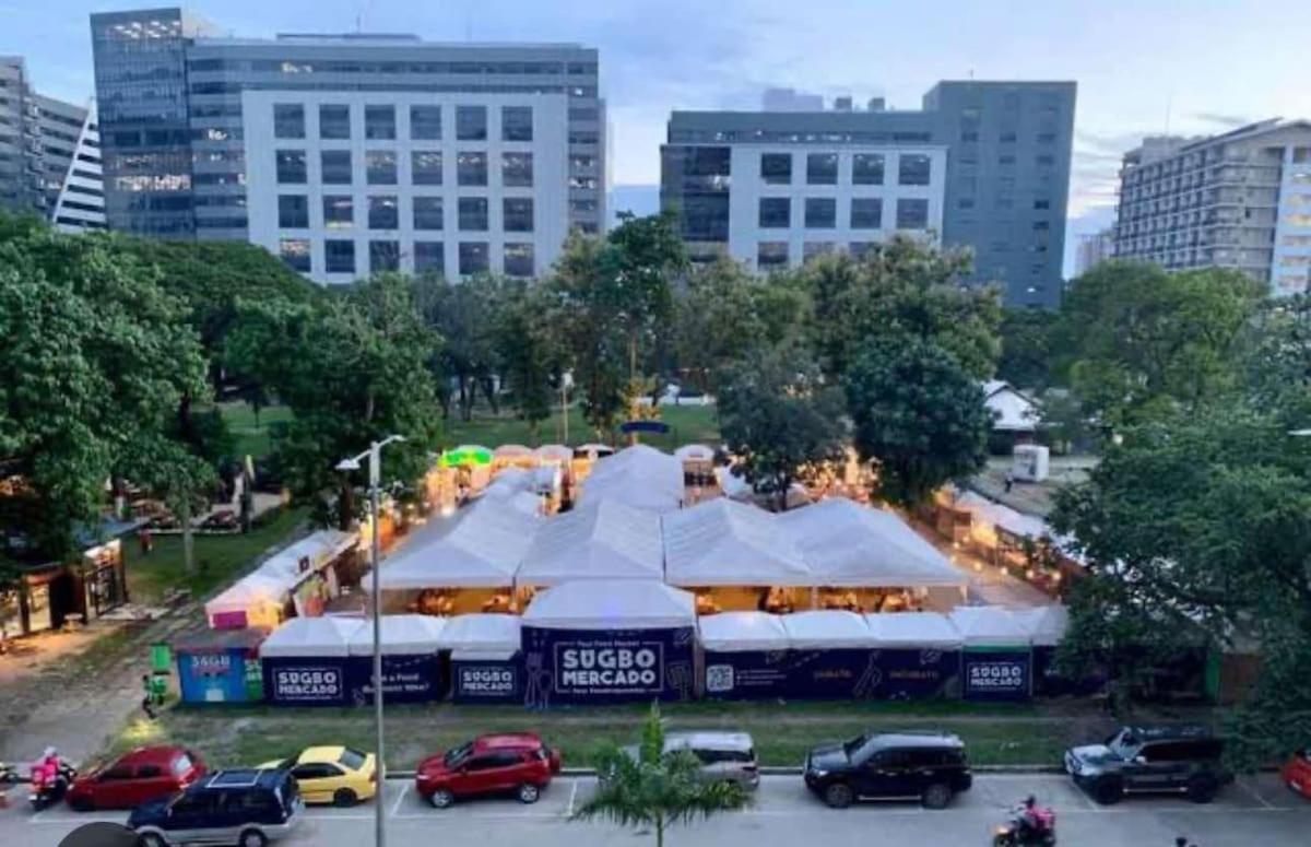 2 Bedroom Unit In It Park - Good For 5- Max 8 Pax
