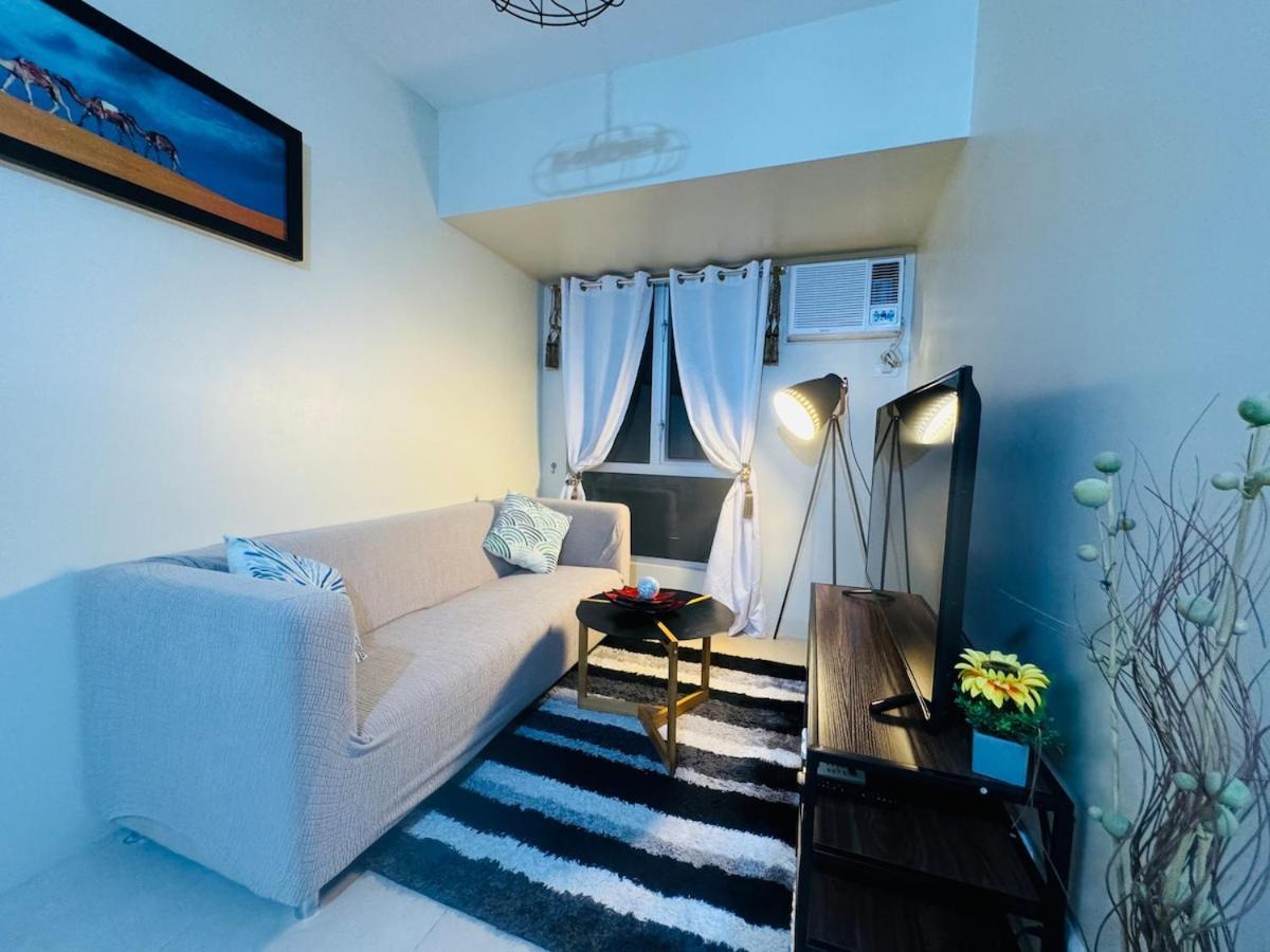 2 Bedroom Unit In It Park - Good For 5- Max 8 Pax *