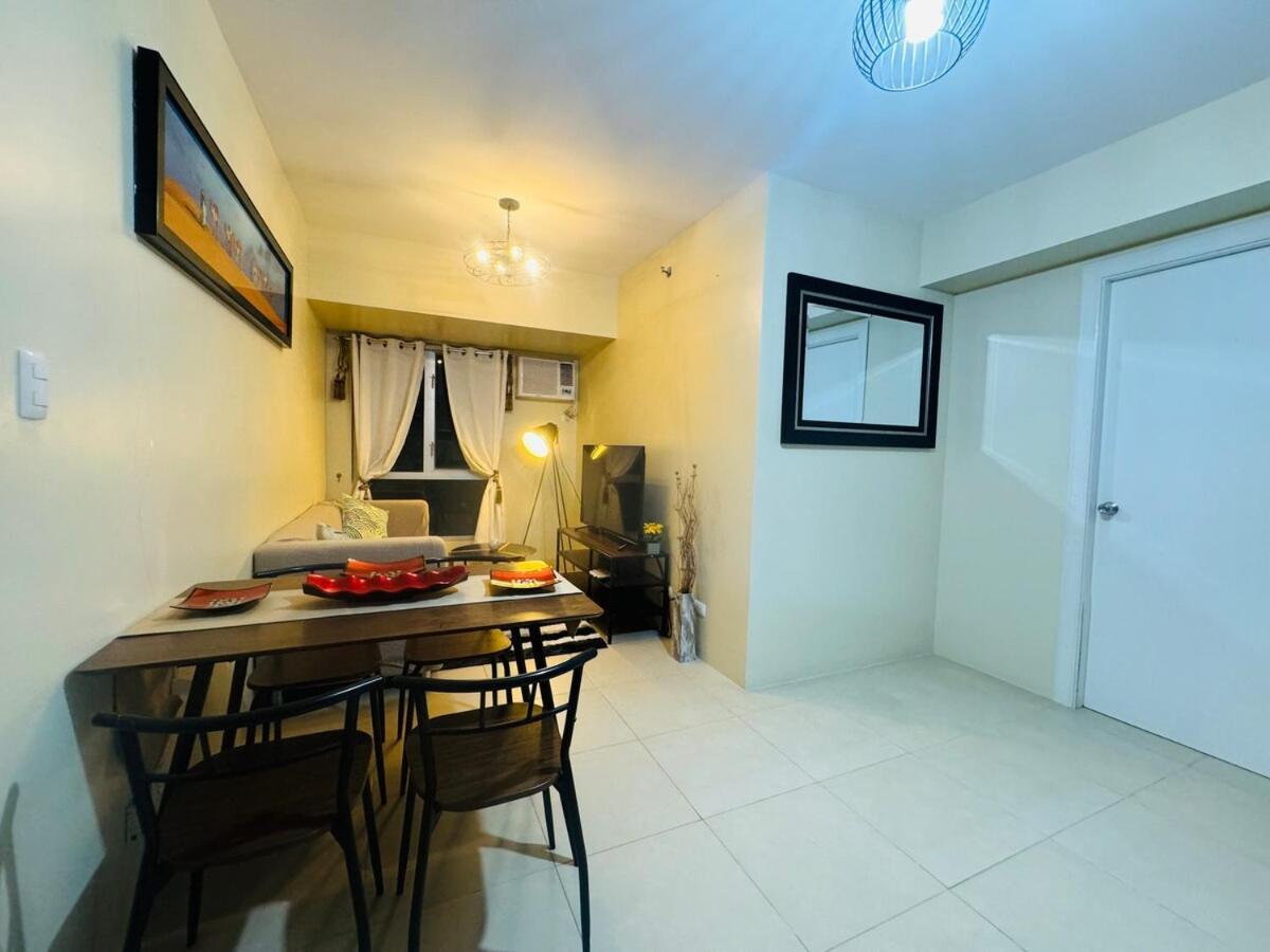 Apartment 2 Bedroom Unit In It Park - Good For 5- Max 8 Pax