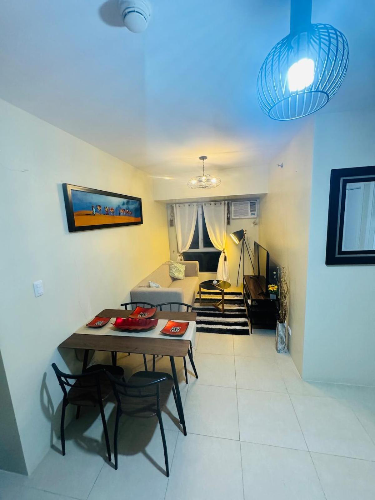 2 Bedroom Unit In It Park - Good For 5- Max 8 Pax Cebu