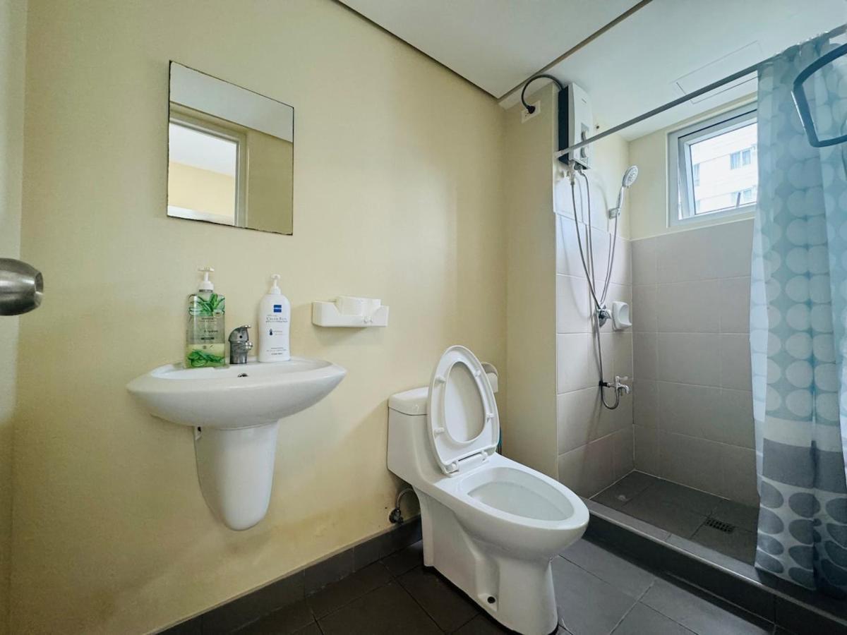 Apartment 2 Bedroom Unit In It Park - Good For 5- Max 8 Pax *