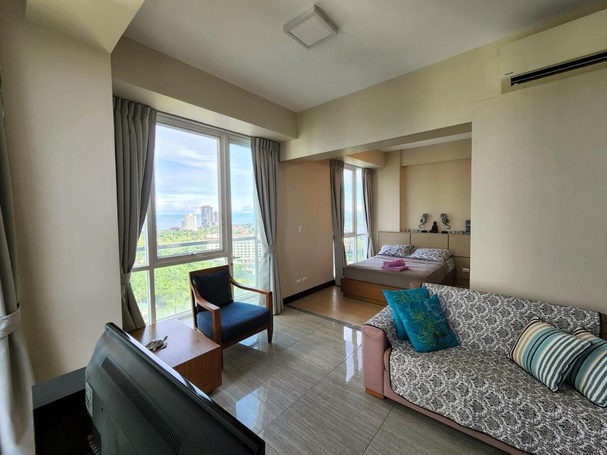 Apartment Your Mactan Ocean View Crib *