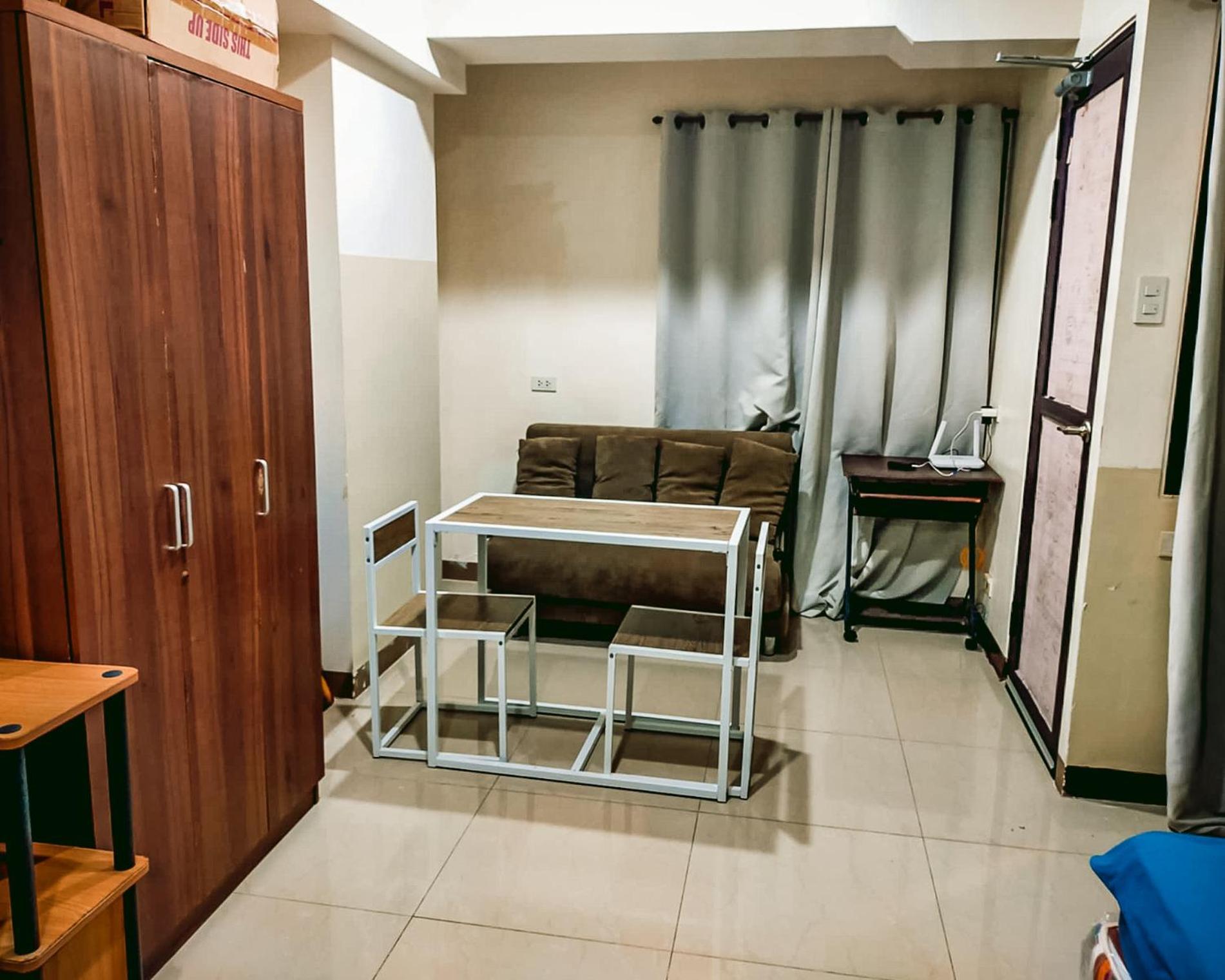 Chillhauz Staycation Apartment *