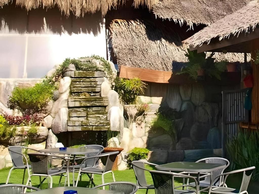 Resort Coucou Bar And Restaurant 3*