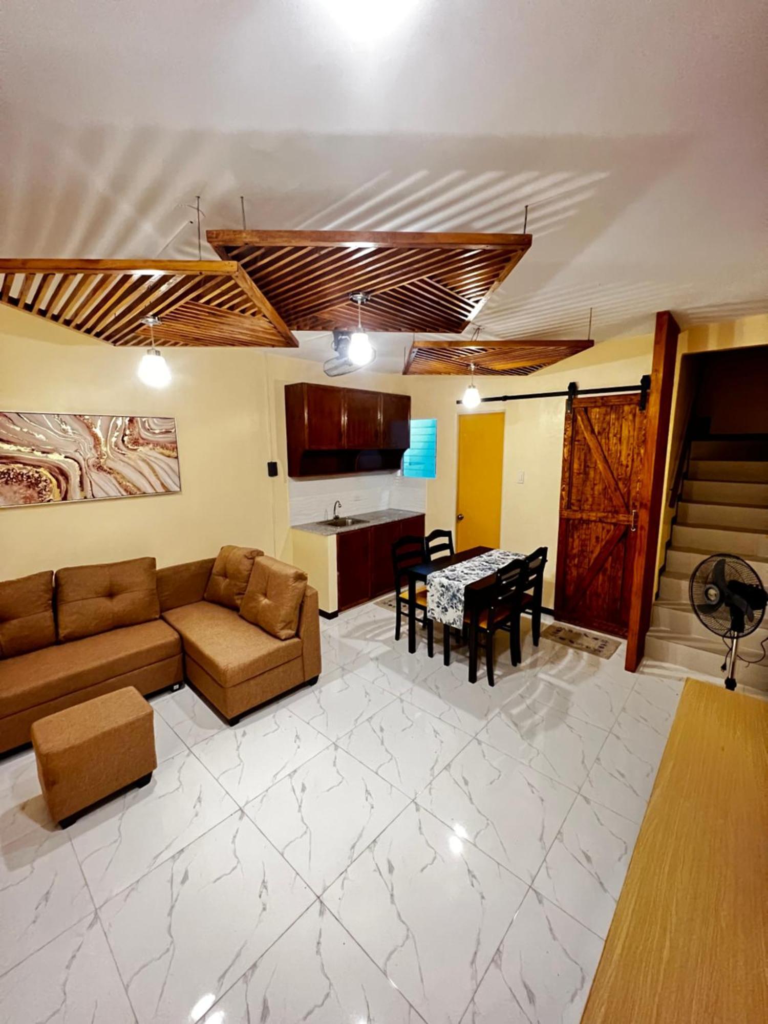 Apartment Fully-furnished Compostela House With Carpark, Wifi, Netflix *