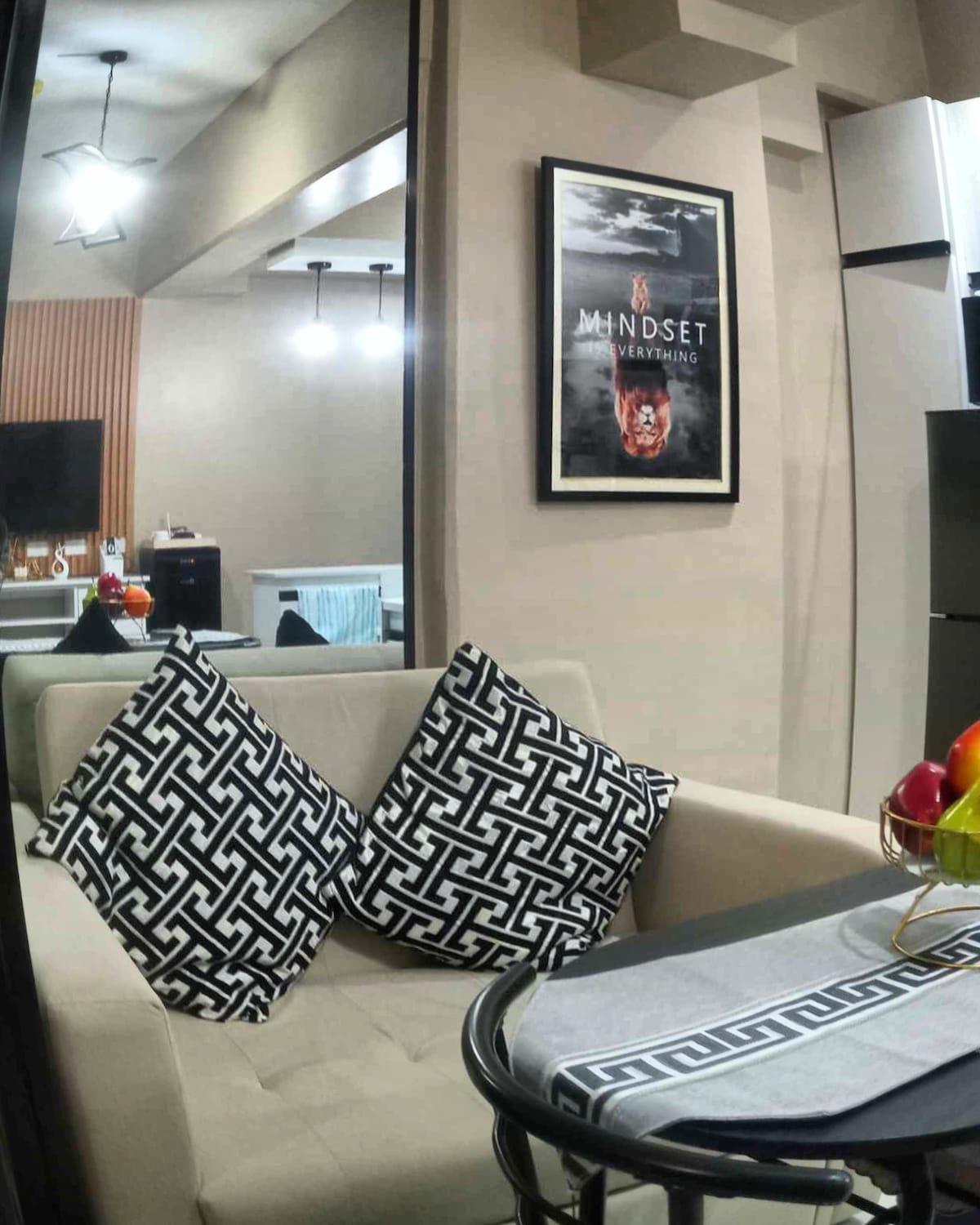 Lux-condo, Pool, 24hr Checkin & Easy Reach Airport Apartment Lapu-Lapu City