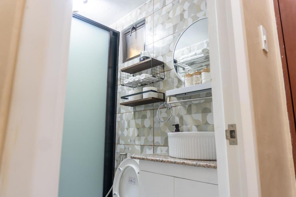 Lux-condo, Pool, 24hr Checkin & Easy Reach Airport