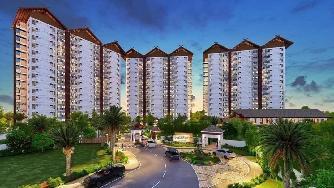 Apartment Lux-condo, Pool, 24hr Checkin & Easy Reach Airport *