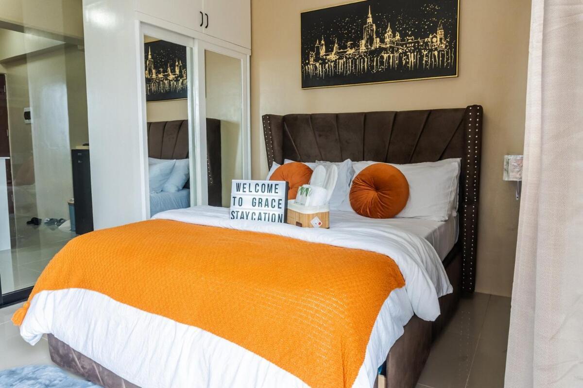Apartment Lux-condo, Pool, 24hr Checkin & Easy Reach Airport *